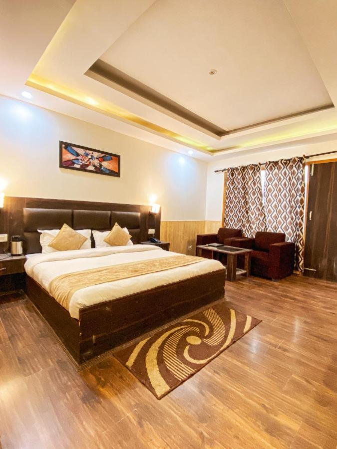 Hotel Manali Queen Ngoại thất bức ảnh