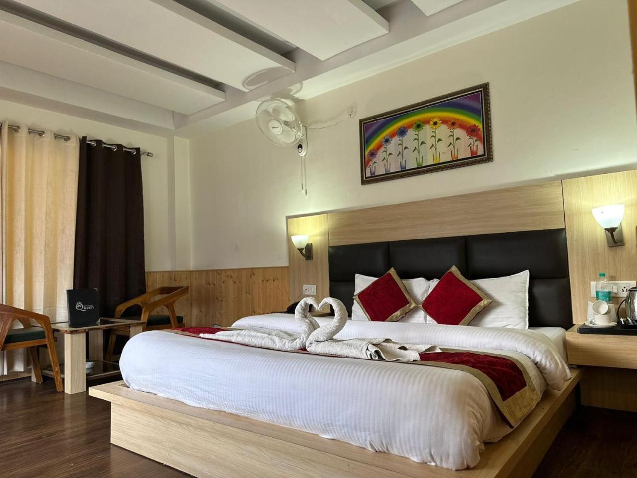 Hotel Manali Queen Ngoại thất bức ảnh